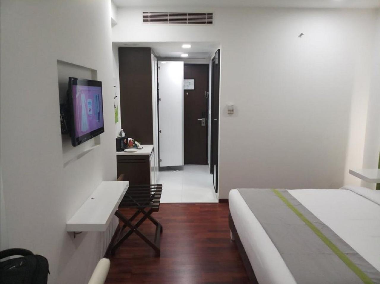 Lemon Tree Hotel, Banjara Hills, Hyderabad Luaran gambar